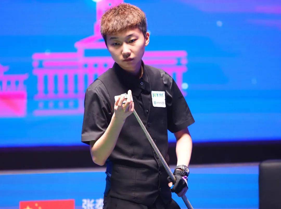 他连续战胜 他连续战胜